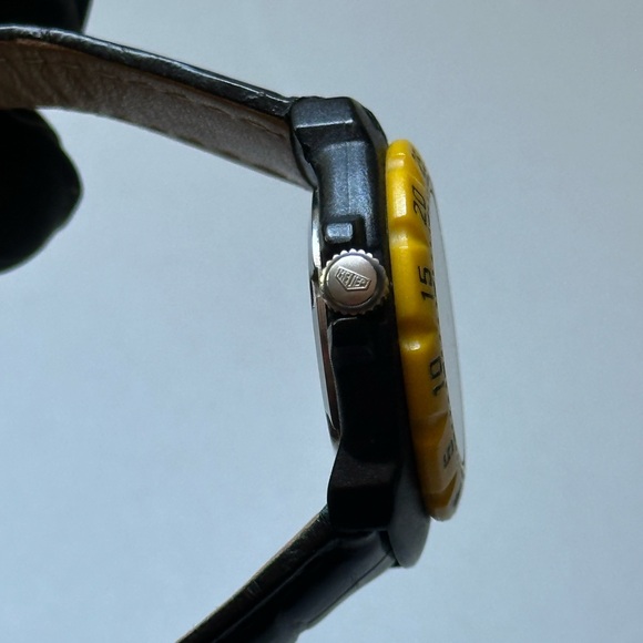 TAG Heuer Formula 1 Professional 380.508 Ladies' 28mm Vintage Sport Watch - Picture 7 of 14